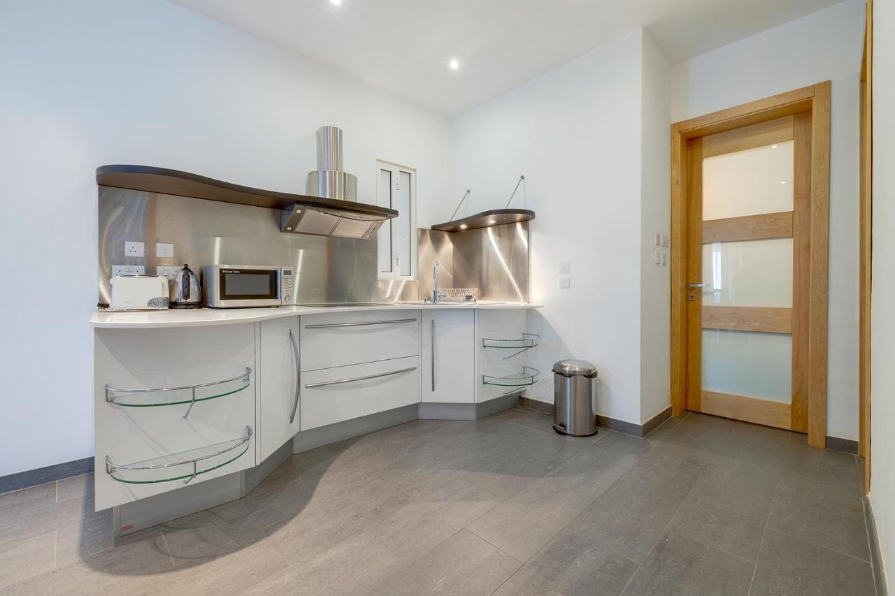 Unbeatable Location Valletta And Harbour Views Apartment Слима Екстериор снимка